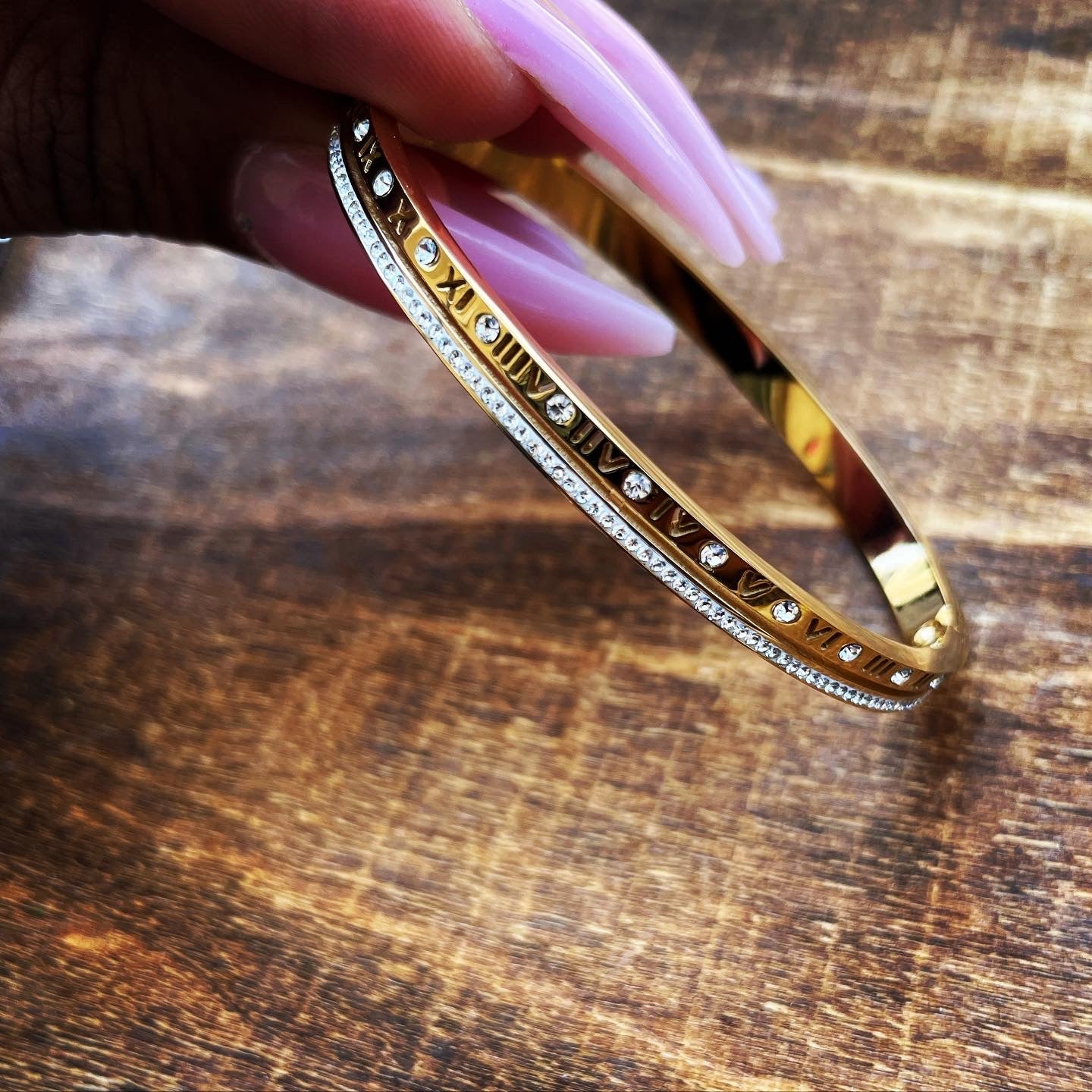 Roman Numeral Single Band Bangle